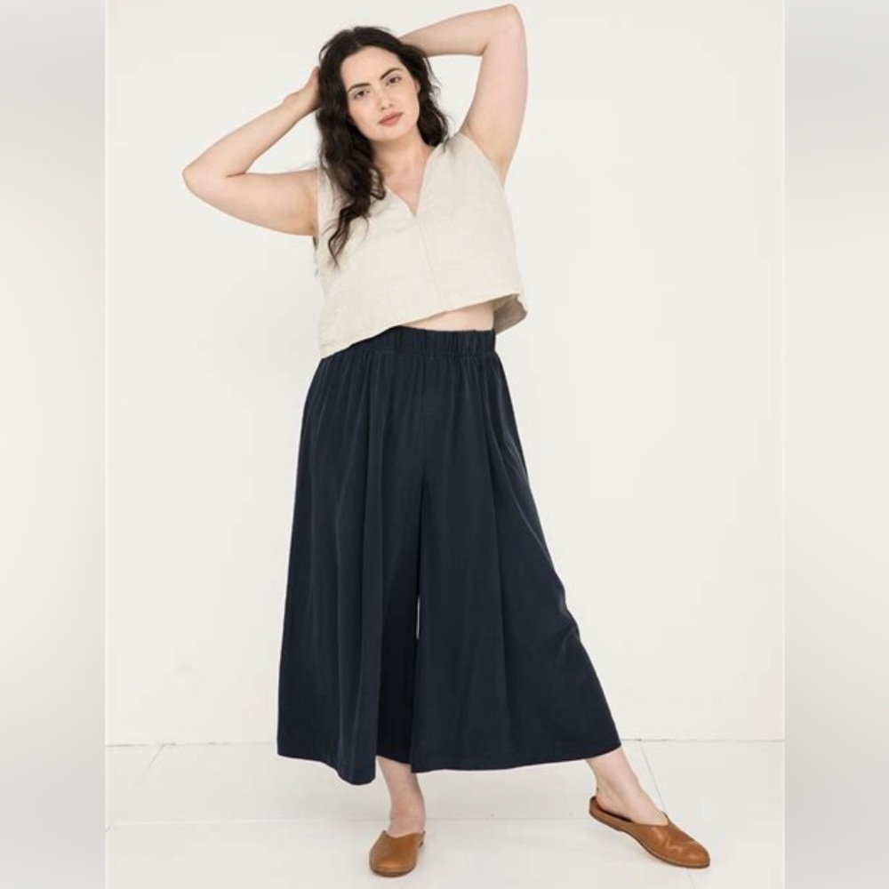 Elizabeth Suzann Andy Palazzos in black silk